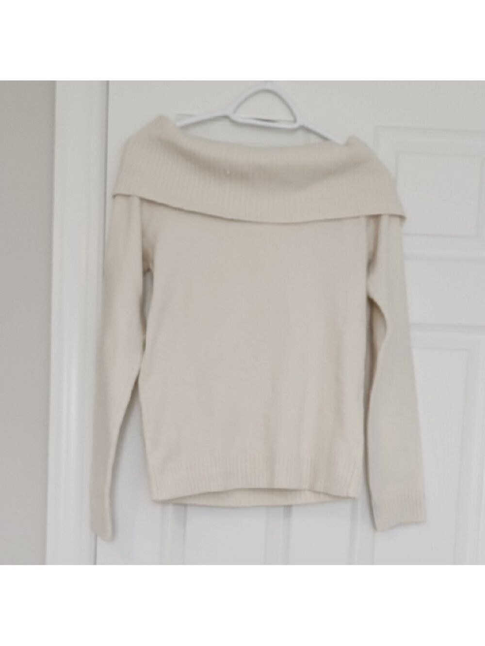Elegant Cream Off-Shoulder Sweater - Picture 5 of 8
